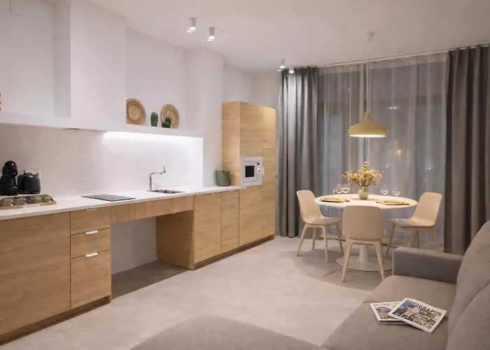 Olmaya Flats شقة *