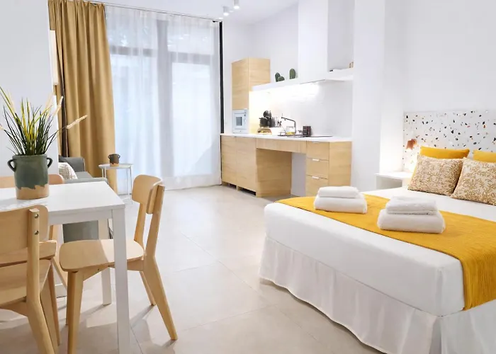 Olmaya Flats アパート