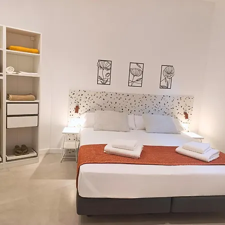 Olmaya Flats * Valencie